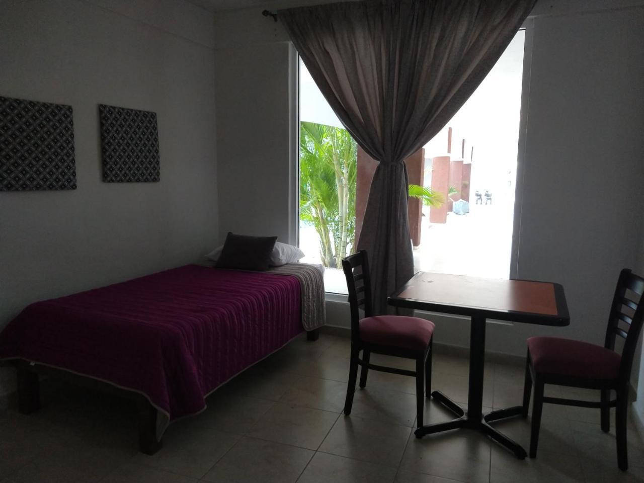 Hotel Espana Chetumal Esterno foto
