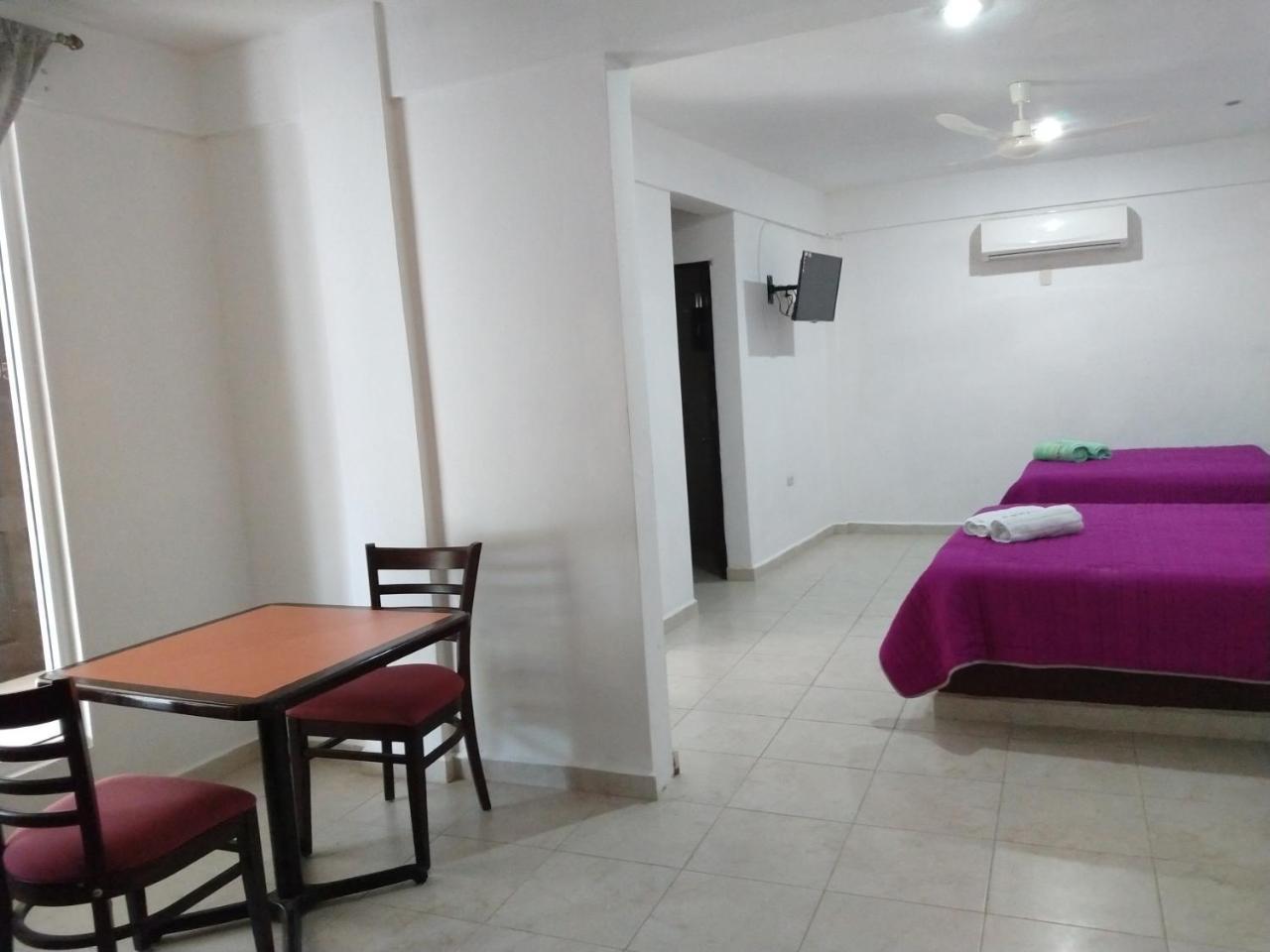 Hotel Espana Chetumal Esterno foto